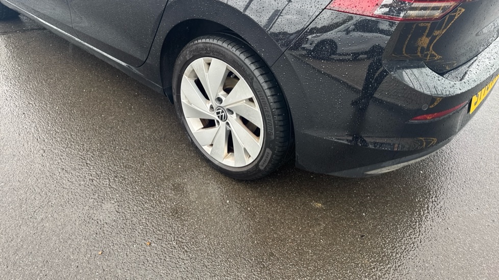 Used Volkswagen Golf 2020 for sale - 76977654: Photo 32