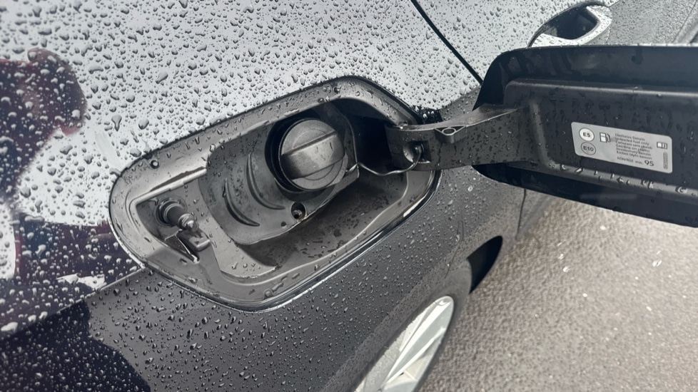 Used Volkswagen Golf 2020 for sale - 76977654: Photo 40