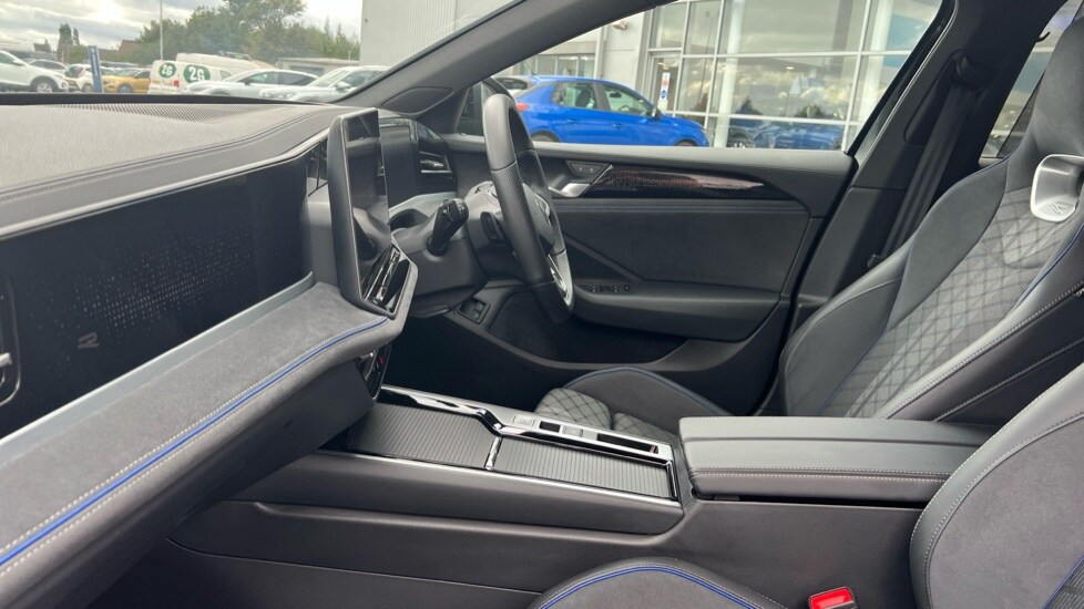 Vehicle 28