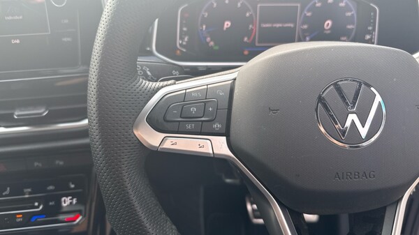 Used Volkswagen T-Roc 2025 for sale - 75451514: Photo 28