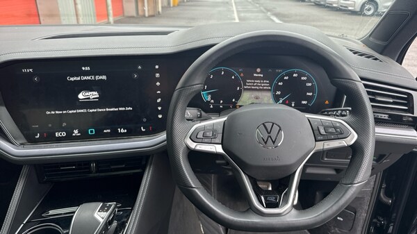 Used Volkswagen Touareg 2025 for sale - 75395677: Photo 26