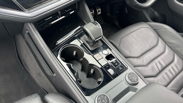 Used Volkswagen Touareg 2025 for sale - 75395677: Photo 33