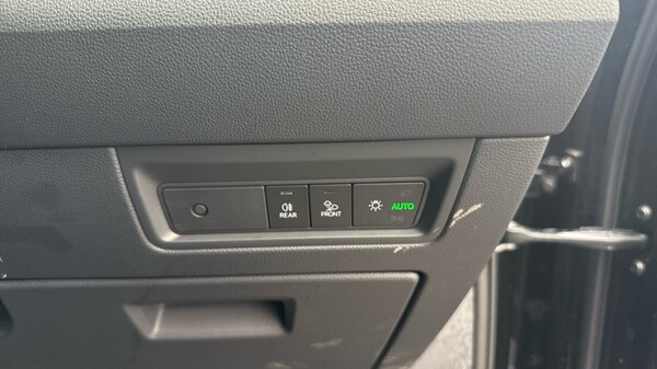 Used Volkswagen Touareg 2025 for sale - 75395677: Photo 41