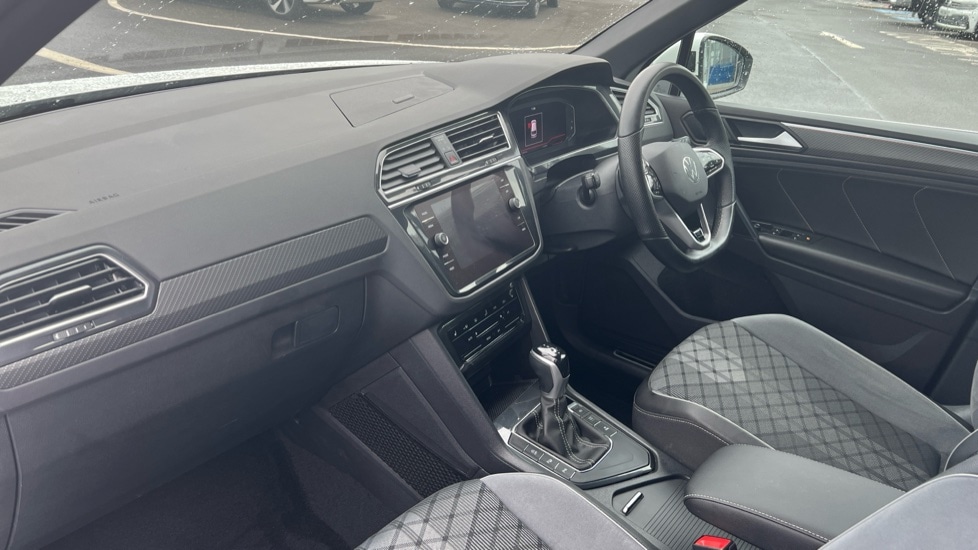 Used Volkswagen Tiguan 2021 for sale - 76796488: Photo 2