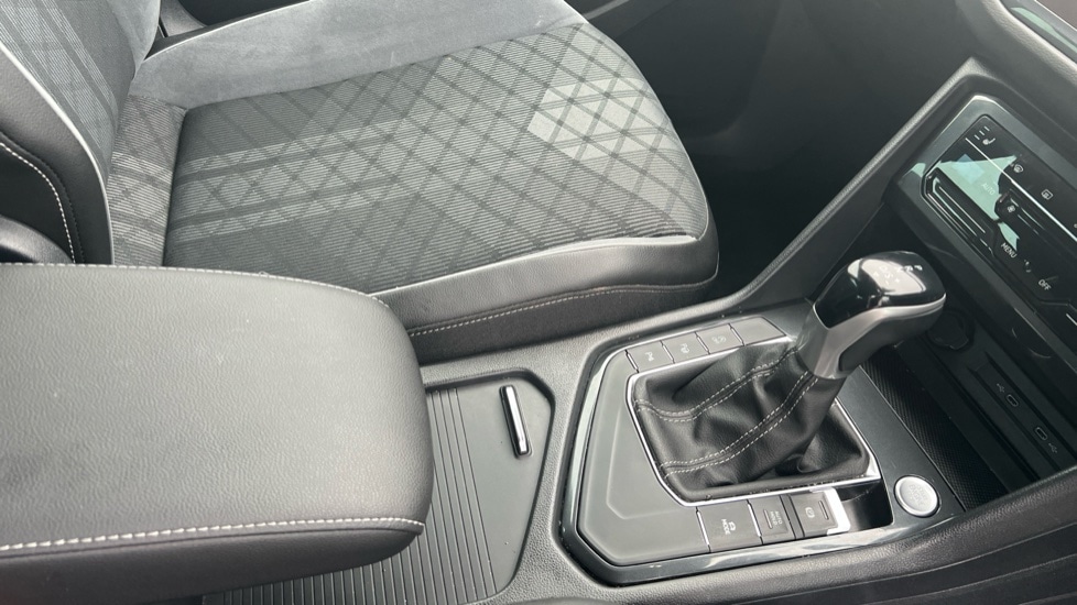 Used Volkswagen Tiguan 2021 for sale - 76796488: Photo 35