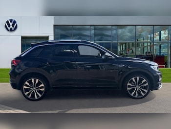 Used Volkswagen T-Roc 2019 for sale - 75751191: Photo