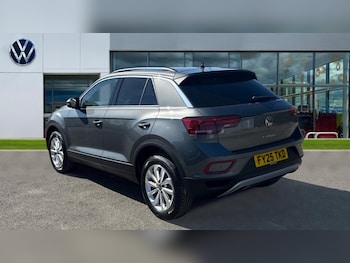 Used Volkswagen T-Roc 2025 for sale - 75522255: Photo 3