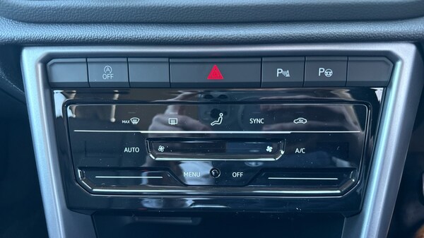 Used Volkswagen T-Roc 2025 for sale - 75522255: Photo 41