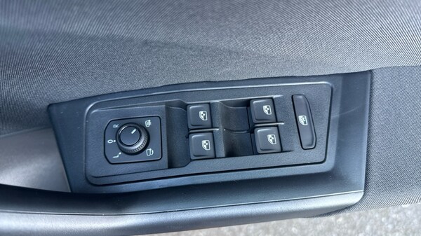 Used Volkswagen T-Roc 2025 for sale - 75522255: Photo 45