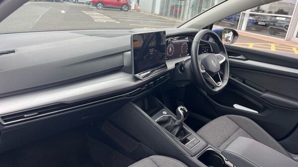 Used Volkswagen Golf 2024 for sale - 75602749: Photo 2