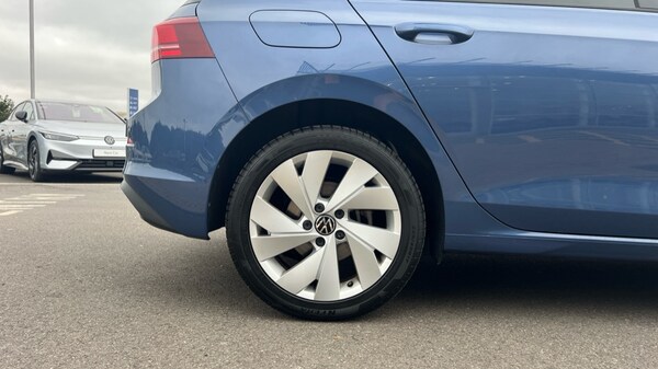 Used Volkswagen Golf 2024 for sale - 75602749: Photo 5