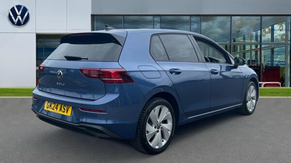 Used Volkswagen Golf 2024 for sale - 75602749: Photo 8
