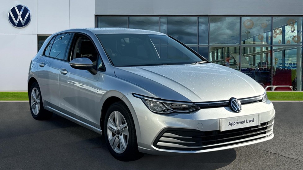 Used Volkswagen Golf 2023 for sale - 76130882: Photo 1