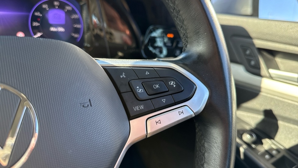 Used Volkswagen Golf 2023 for sale - 76130882: Photo 30