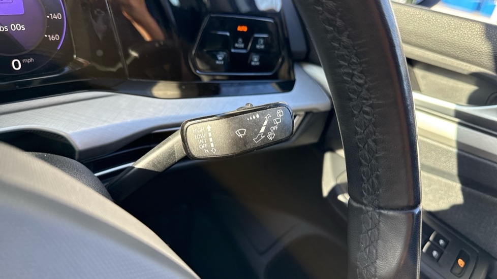 Used Volkswagen Golf 2023 for sale - 76130882: Photo 34