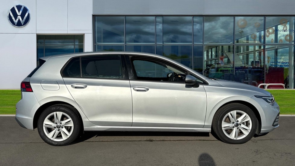 Used Volkswagen Golf 2023 for sale - 76130882: Photo 4