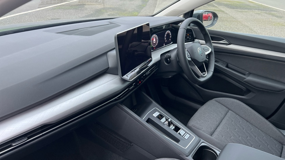 Used Volkswagen Golf 2025 for sale - 76475044: Photo 2