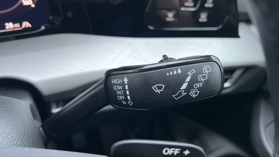 Used Volkswagen Golf 2025 for sale - 76475044: Photo 32