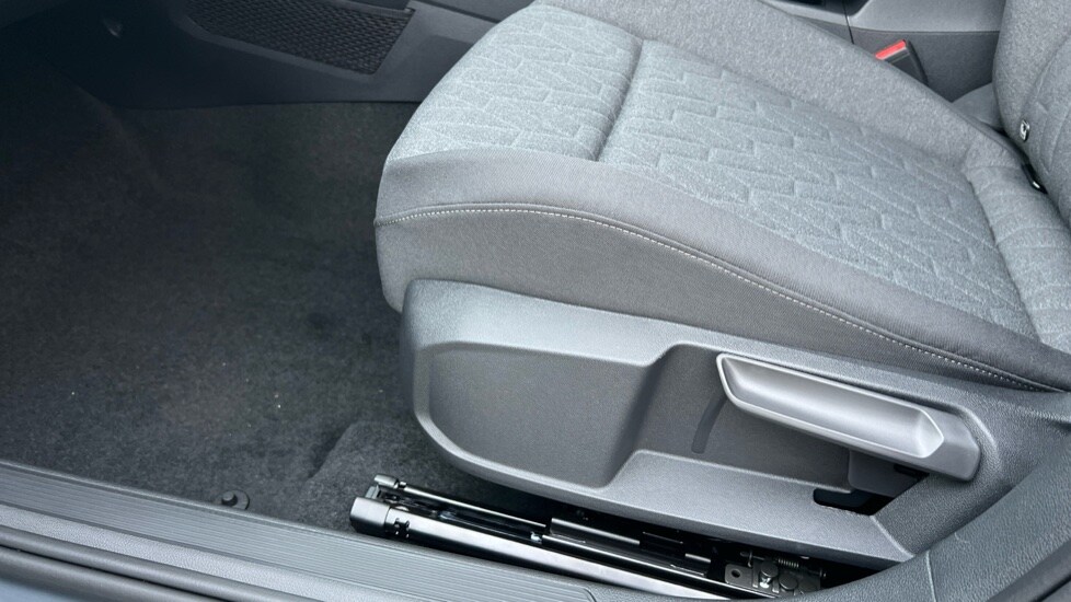 Used Volkswagen Golf 2025 for sale - 76475044: Photo 39