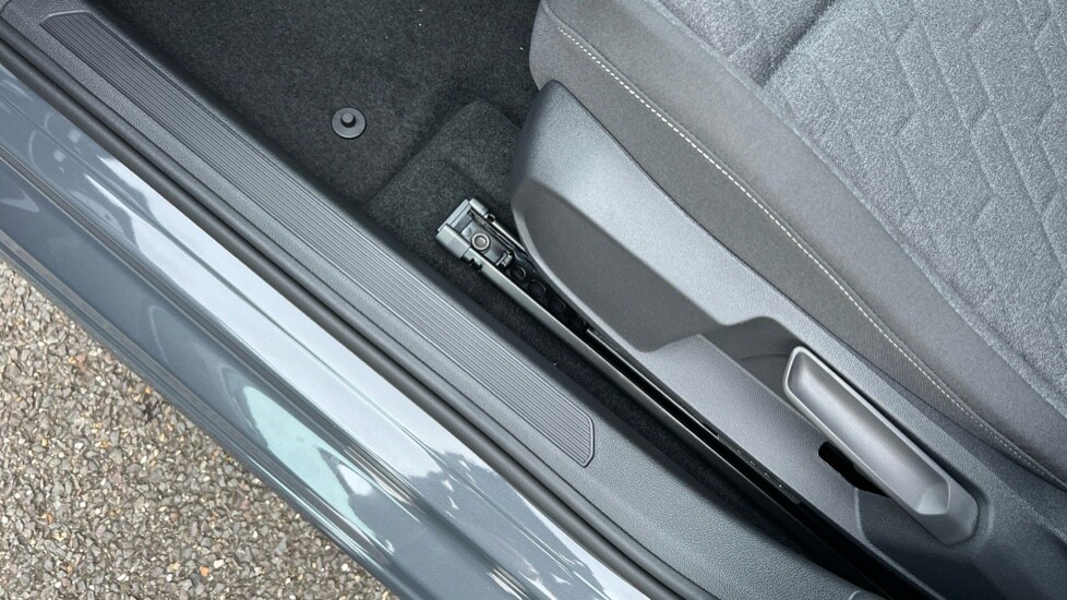 Used Volkswagen Golf 2025 for sale - 76475044: Photo 40