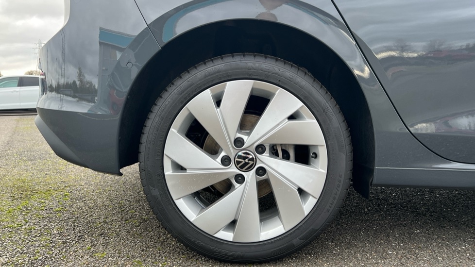 Used Volkswagen Golf 2025 for sale - 76475044: Photo 5