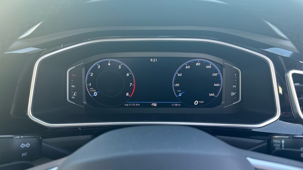 Used Volkswagen T-Roc 2025 for sale - 76452367: Photo 14