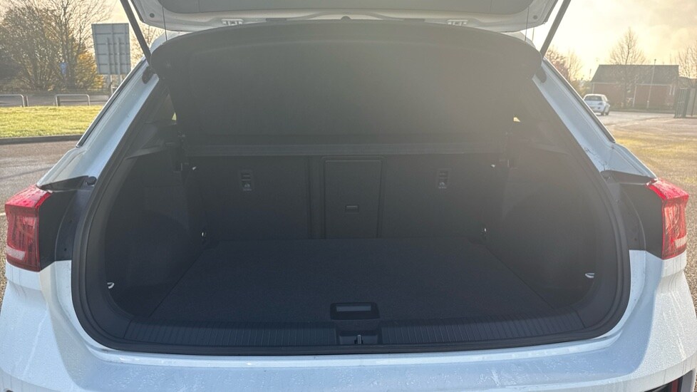 Used Volkswagen T-Roc 2025 for sale - 76452367: Photo 16