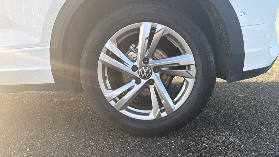 Used Volkswagen T-Roc 2025 for sale - 76452367: Photo 18