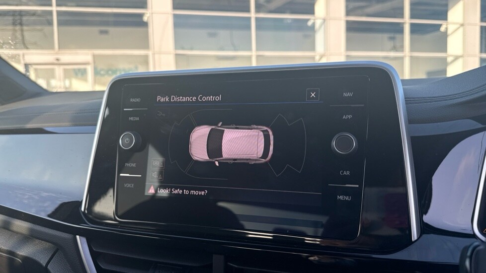 Used Volkswagen T-Roc 2025 for sale - 76452367: Photo 25