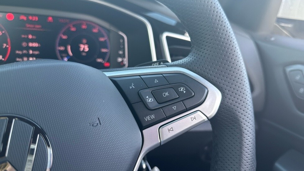 Used Volkswagen T-Roc 2025 for sale - 76452367: Photo 28