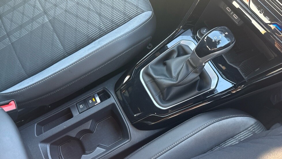 Used Volkswagen T-Roc 2025 for sale - 76452367: Photo 31