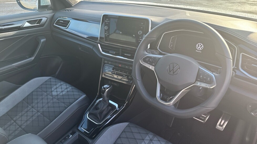 Used Volkswagen T-Roc 2025 for sale - 76452367: Photo 6