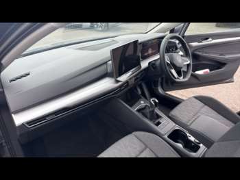 Used Volkswagen Golf 2024 for sale - 74648102: Photo