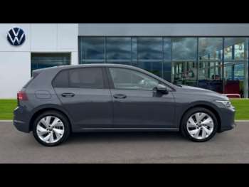 Used Volkswagen Golf 2024 for sale - 74648102: Photo
