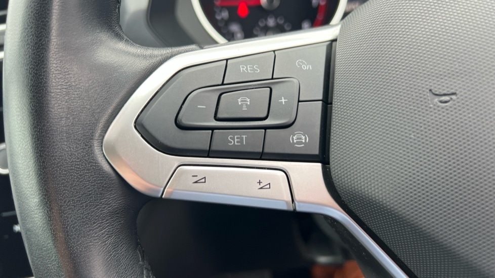 Used Volkswagen Tiguan 2022 for sale - 76796526: Photo 31