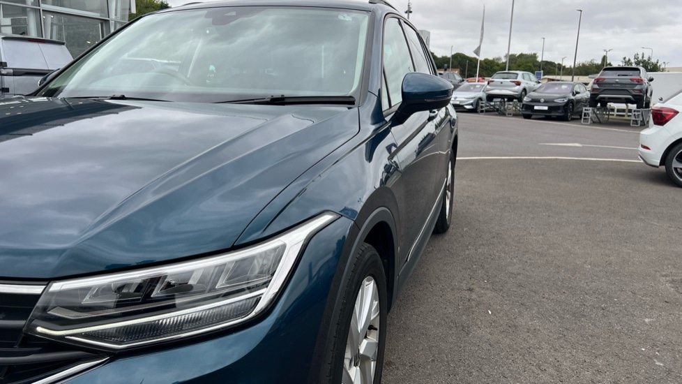 Used Volkswagen Tiguan 2022 for sale - 76796526: Photo 46