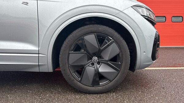 Used Volkswagen Touareg 2025 for sale - 75395672: Photo 18