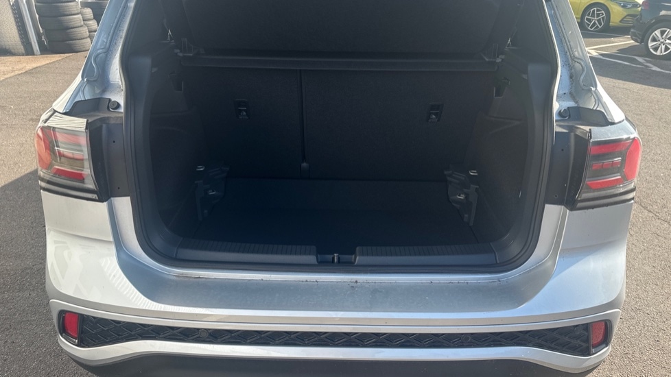 Used Volkswagen T-Cross 2025 for sale - 76328192: Photo 16