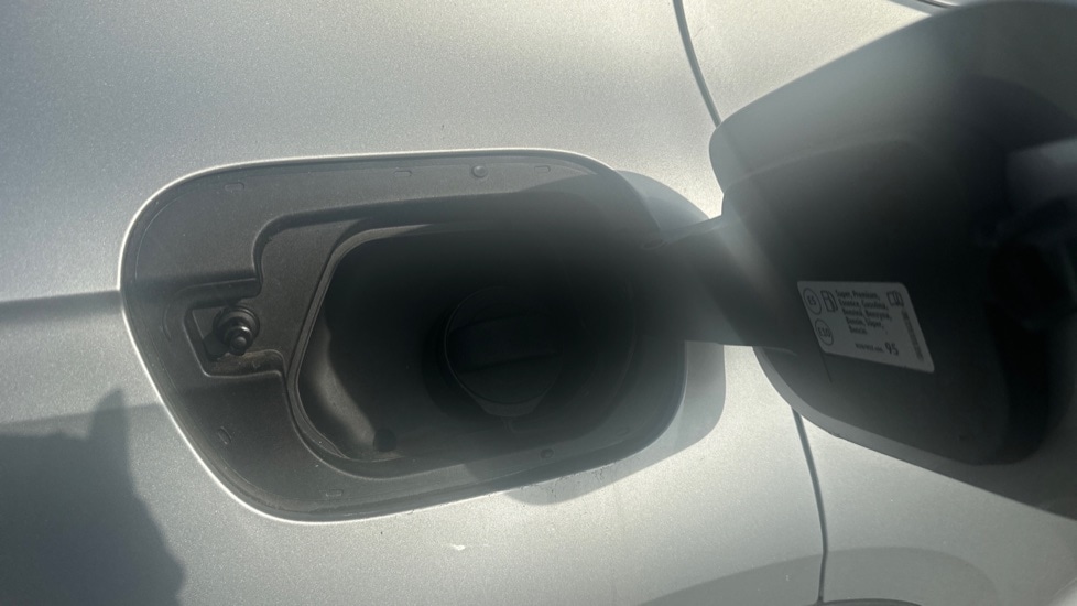 Used Volkswagen T-Cross 2025 for sale - 76328192: Photo 29