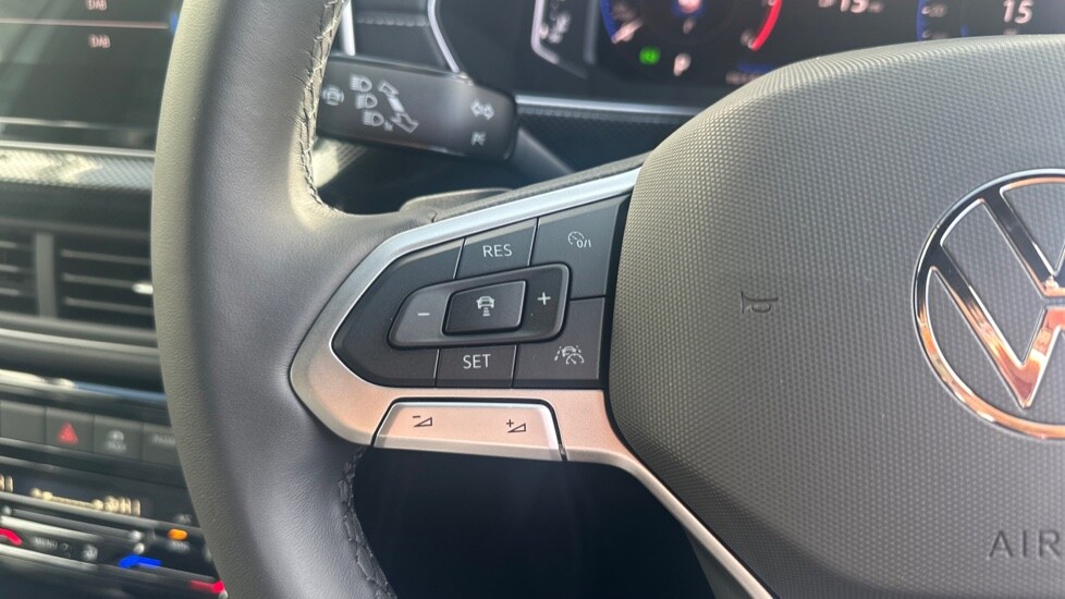 Used Volkswagen T-Cross 2025 for sale - 76328192: Photo 31