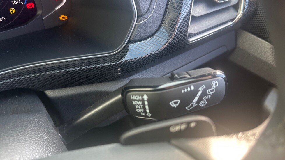 Used Volkswagen T-Cross 2025 for sale - 76328192: Photo 32