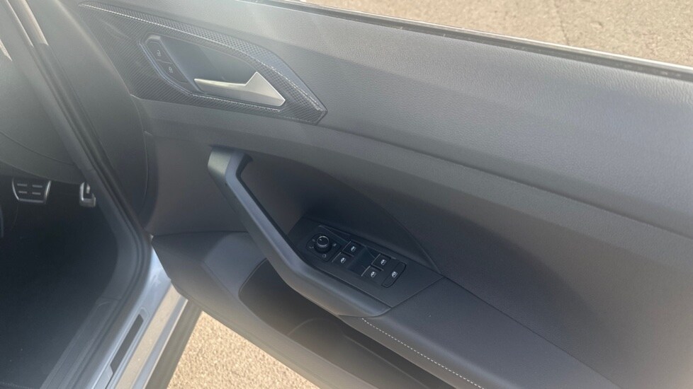 Used Volkswagen T-Cross 2025 for sale - 76328192: Photo 37