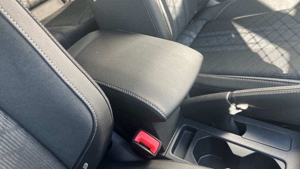 Used Volkswagen T-Cross 2025 for sale - 76328192: Photo 48