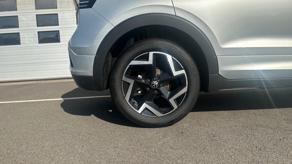 Used Volkswagen T-Cross 2025 for sale - 76328192: Photo 5