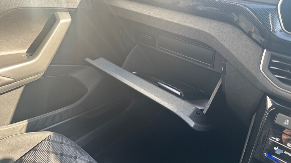 Used Volkswagen T-Cross 2025 for sale - 76328192: Photo 52