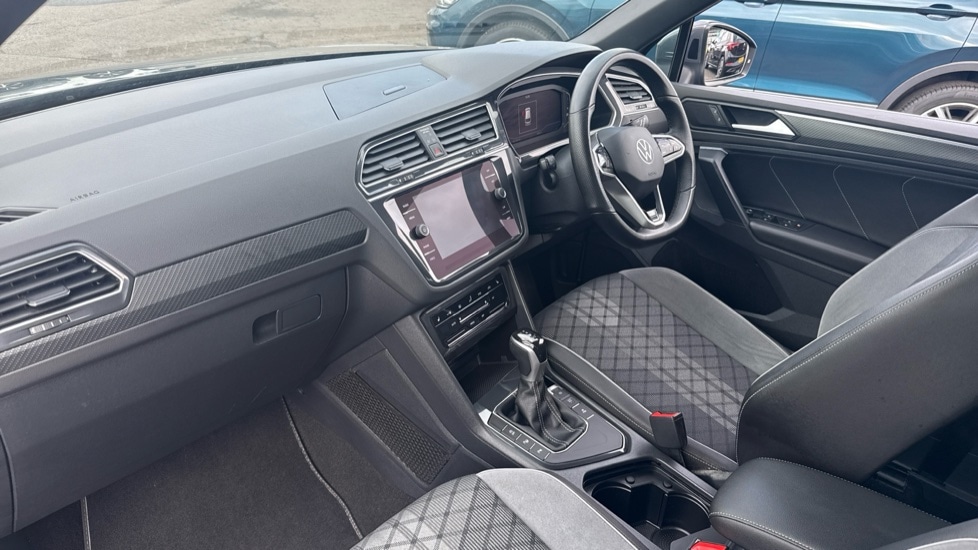 Used Volkswagen Tiguan 2021 for sale - 75943269: Photo 2