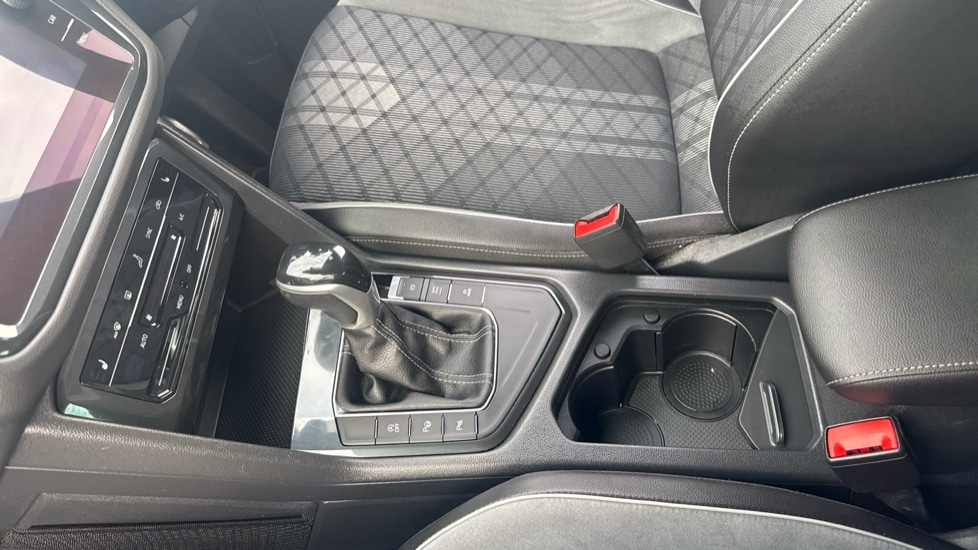 Used Volkswagen Tiguan 2021 for sale - 75943269: Photo 32