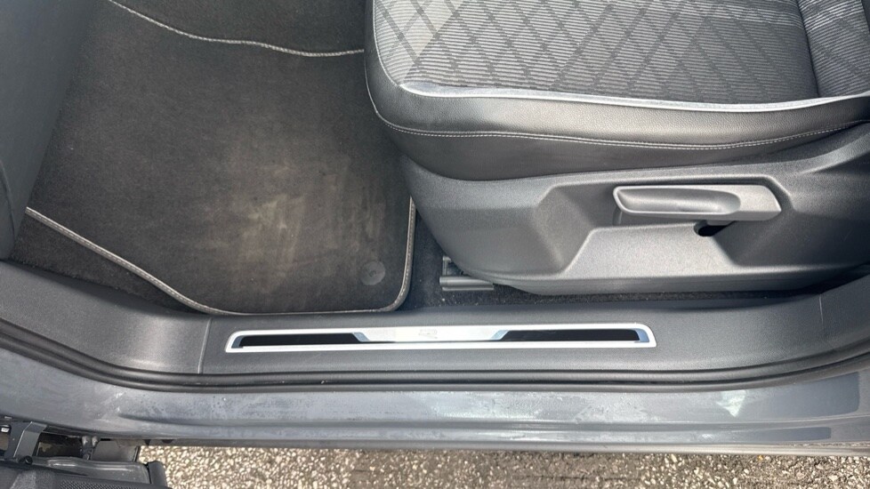 Used Volkswagen Tiguan 2021 for sale - 75943269: Photo 37