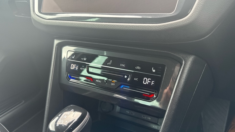 Used Volkswagen Tiguan 2021 for sale - 75943269: Photo 38