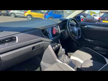 Used Volkswagen T-Roc 2021 for sale - 74648101: Photo